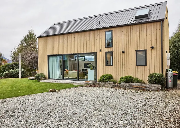 Ferienhaus Two Bedroom Two Bathroom House *